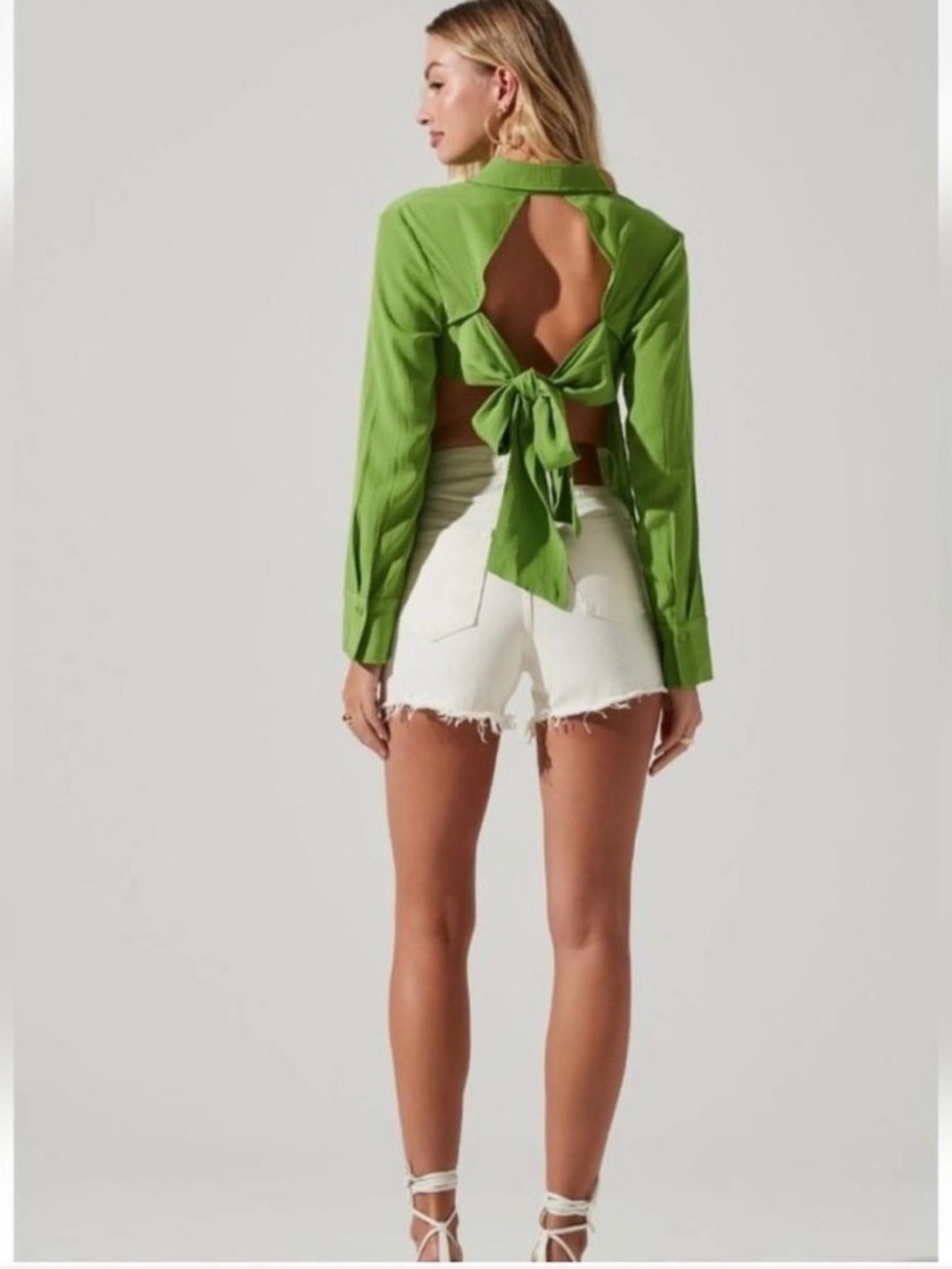 ASTR The Label Bright Green Romilda Tie Back Collared Top Large NWT